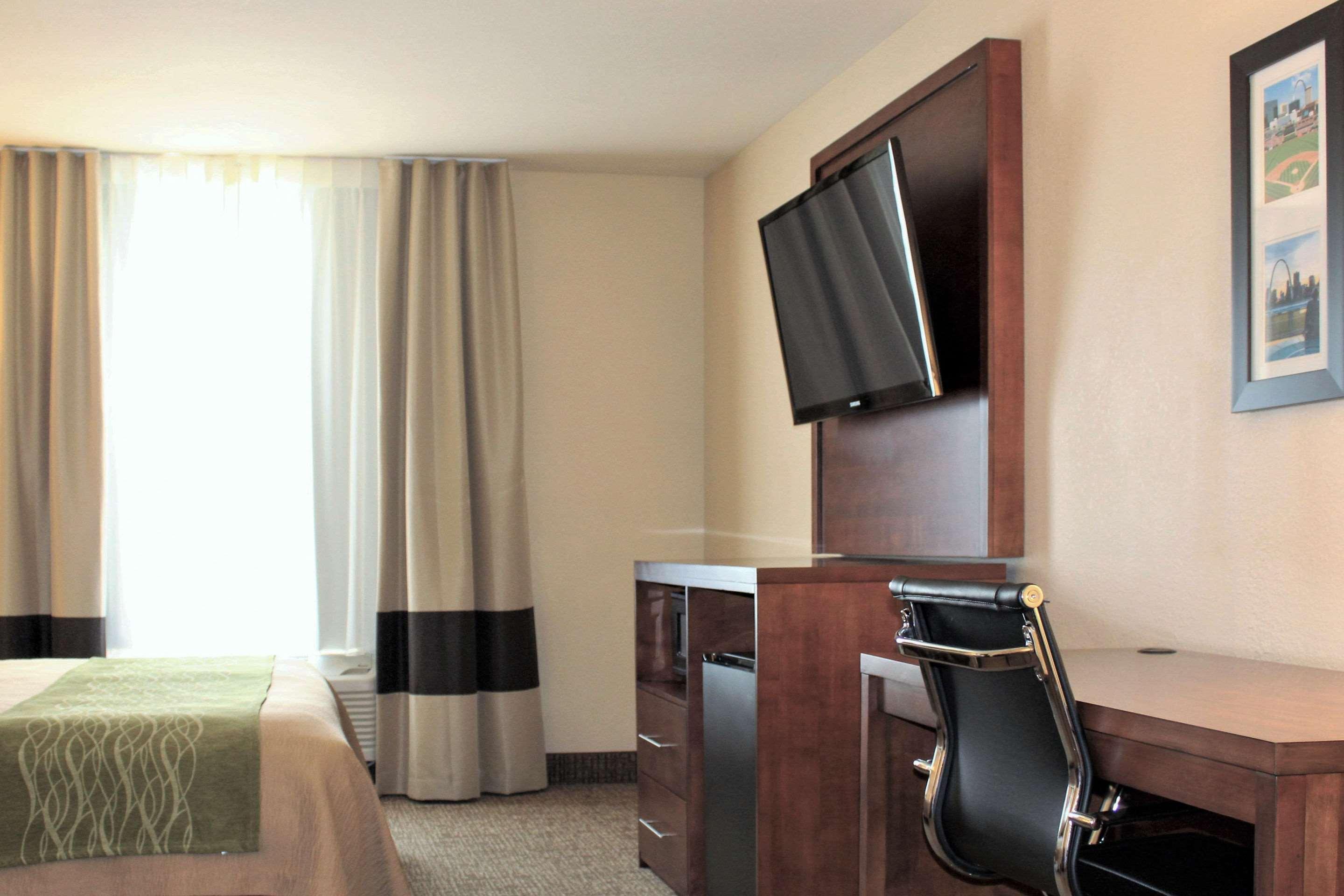 Comfort Inn & Suites St Louis - Chesterfield Εξωτερικό φωτογραφία