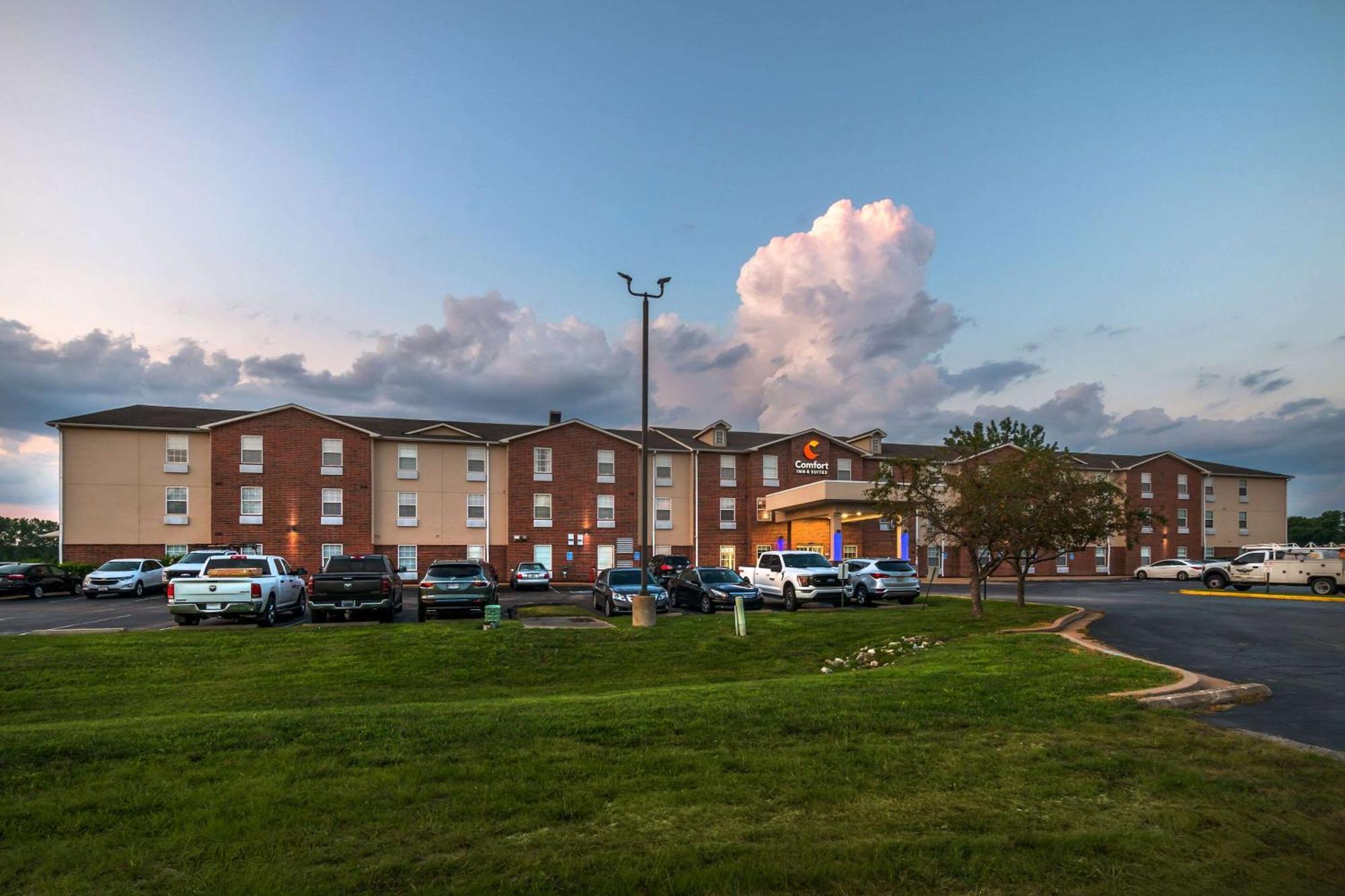 Comfort Inn & Suites St Louis - Chesterfield Εξωτερικό φωτογραφία